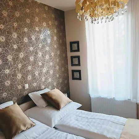 Apartment Silver 1